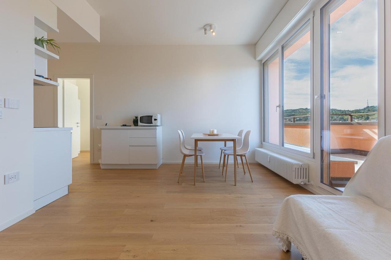 Bologna Hills View - Stunning Attic With Terrace Apartment Ngoại thất bức ảnh